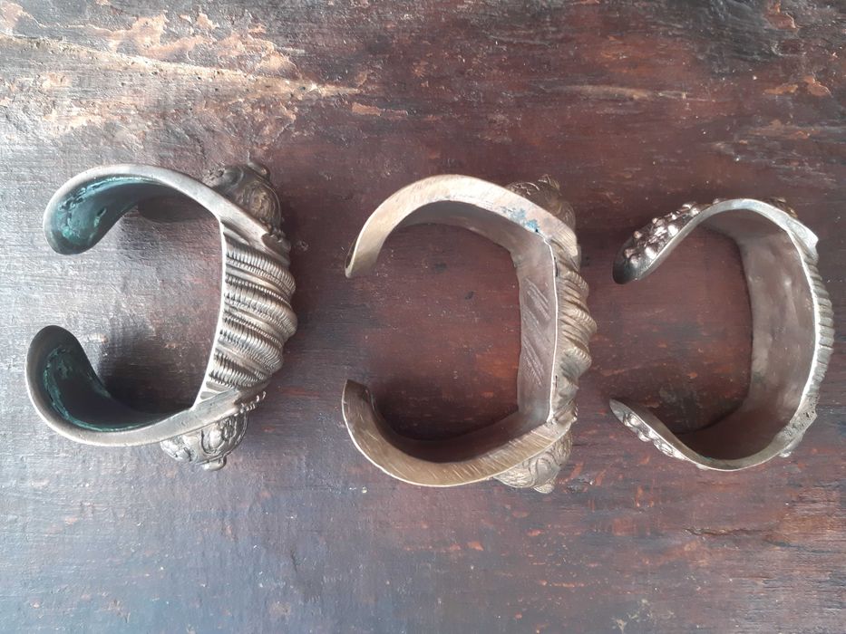 Възрожденска Гривна Рогатка Сребро Сечан Носия Етника Фолклор