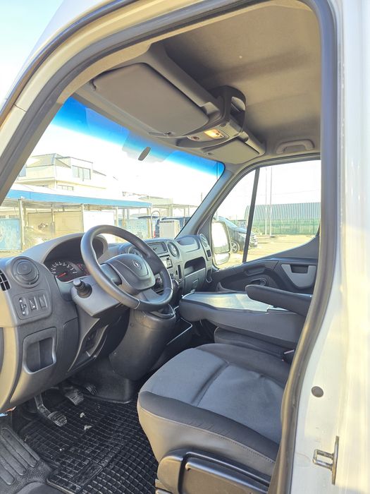 Renault master 3 Euro 6 cu 8+1 locuri
