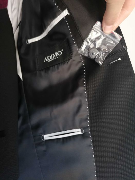 Мъжки официален костюм