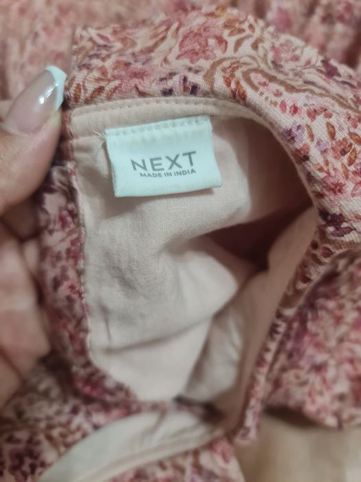 Платье next на 5-6лет бу