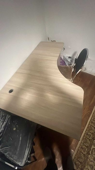 Рабочий стол для дома