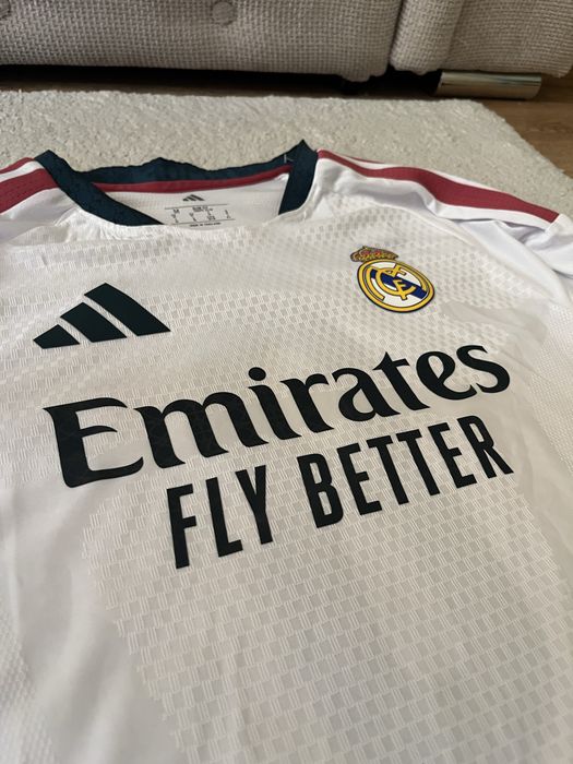 Real Madrid Home Kit, player version,long sleeve, Valverde nr 8, M
