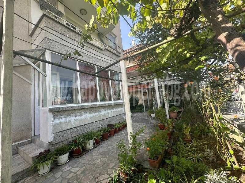 Продава се Къща в Ахелой - 350 кв.м за 526 €/кв.м - Снимка #1