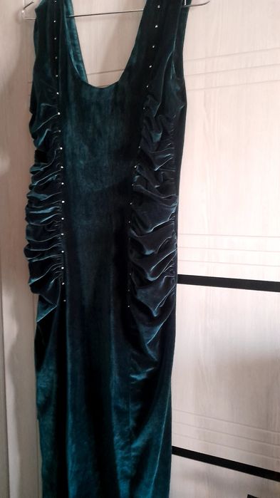 Платье  вечернее велюровое  недорого