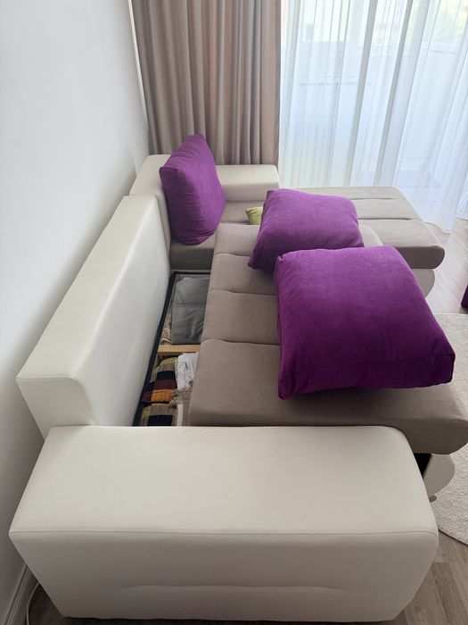 Canapea extensibila, 280 cm lungime + 2 taburete