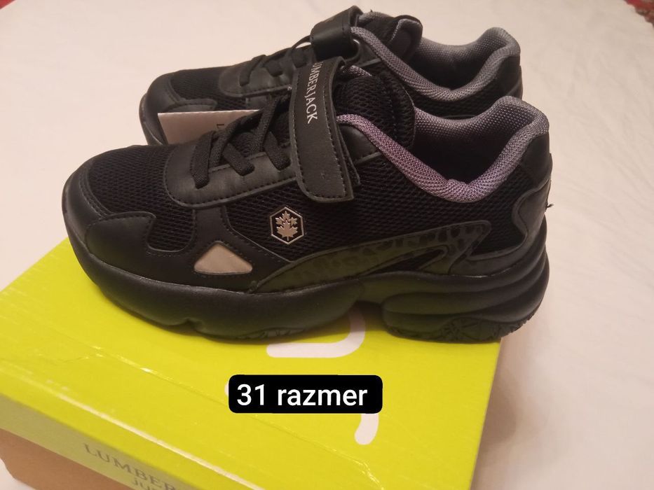 Продается кроссовки