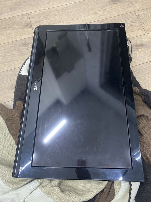 Продам телевизор б/у JVC