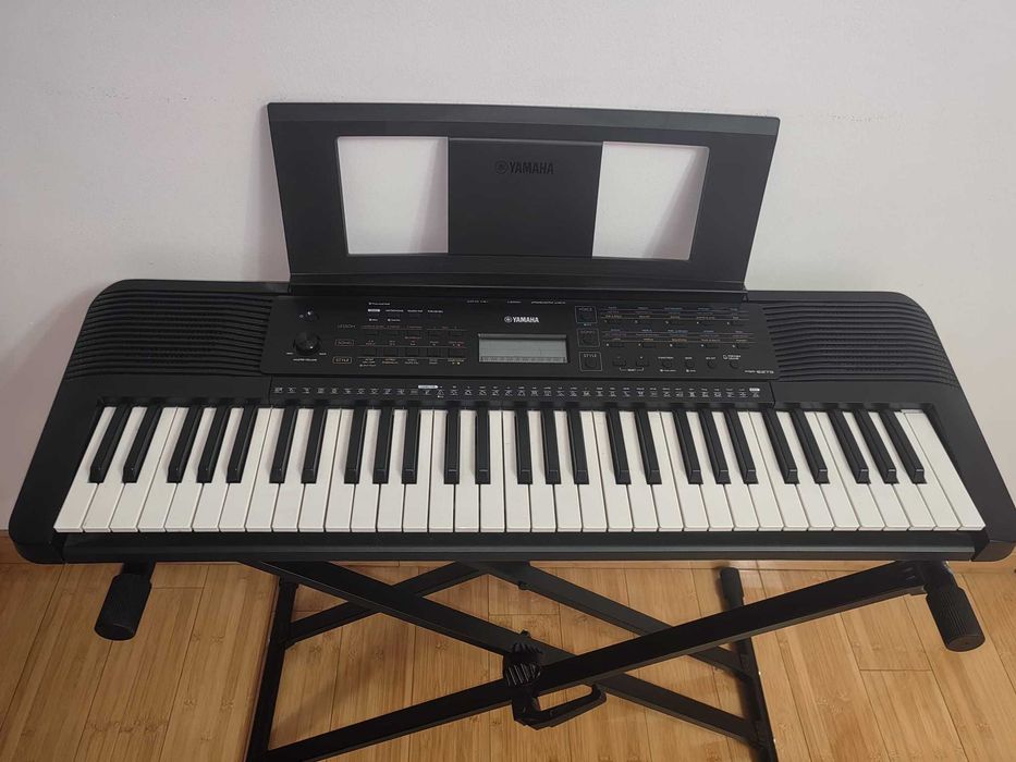 Orga Electronica Yamaha PSR-E273
