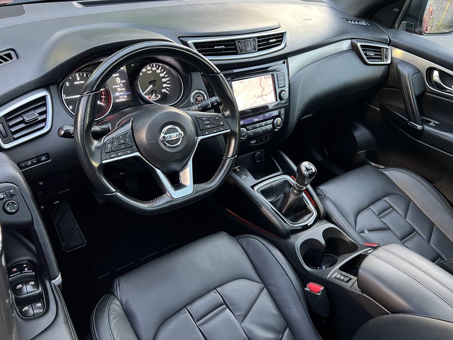Nissan Qashqai / Tekna Plus / LED / 1,5 Dci / Panoramic / Distronic/ BOSE/   Top