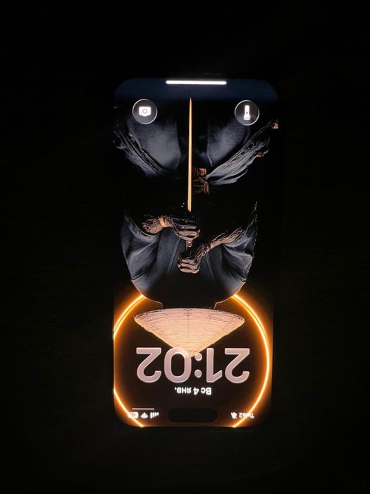 Айфон 15 про с горантием