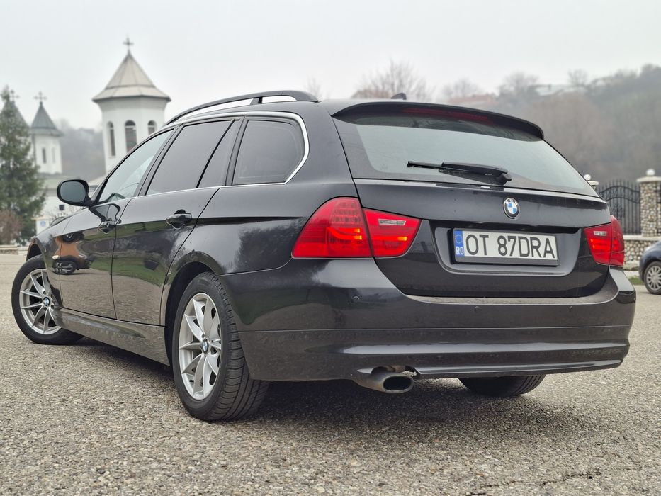 BMW 318 DIESEL 2010
