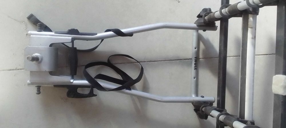 багажник за велосипед за теглич THULE