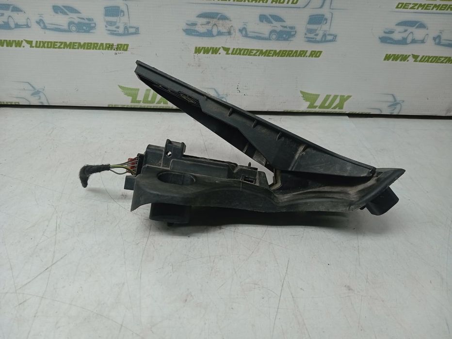Pedala acceleratie 1k1721503ac Volkswagen Passat B6 (2005 - 2010)