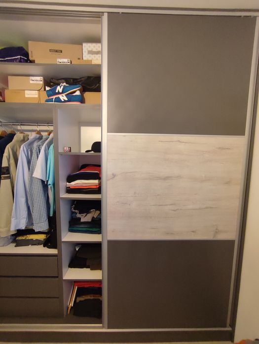 Врати за гардероб 106/230 сиво и дърво