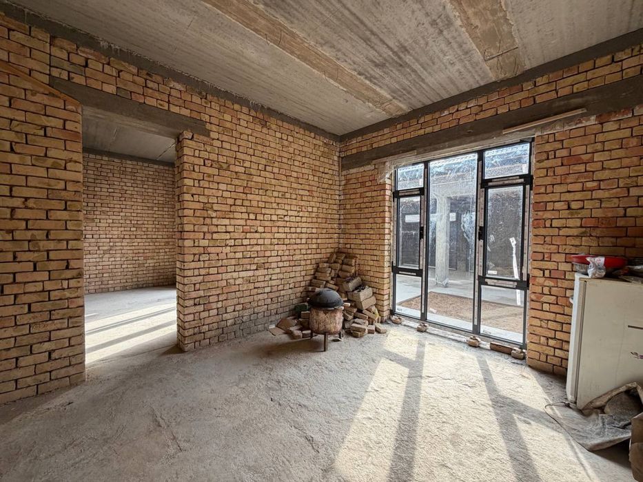 Хасанбай Продается Участок 3 сотки, 360м2. Фасад 9 метров. Коробка