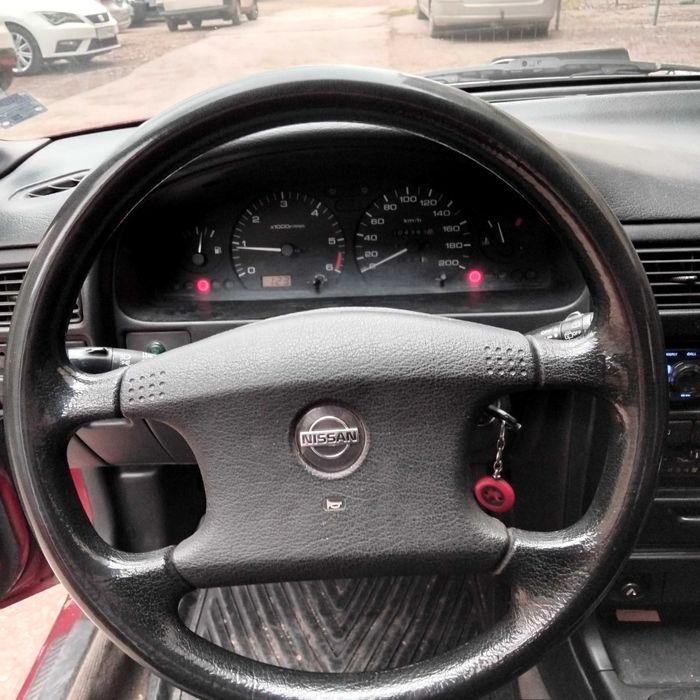 Продава се Нисан Съни