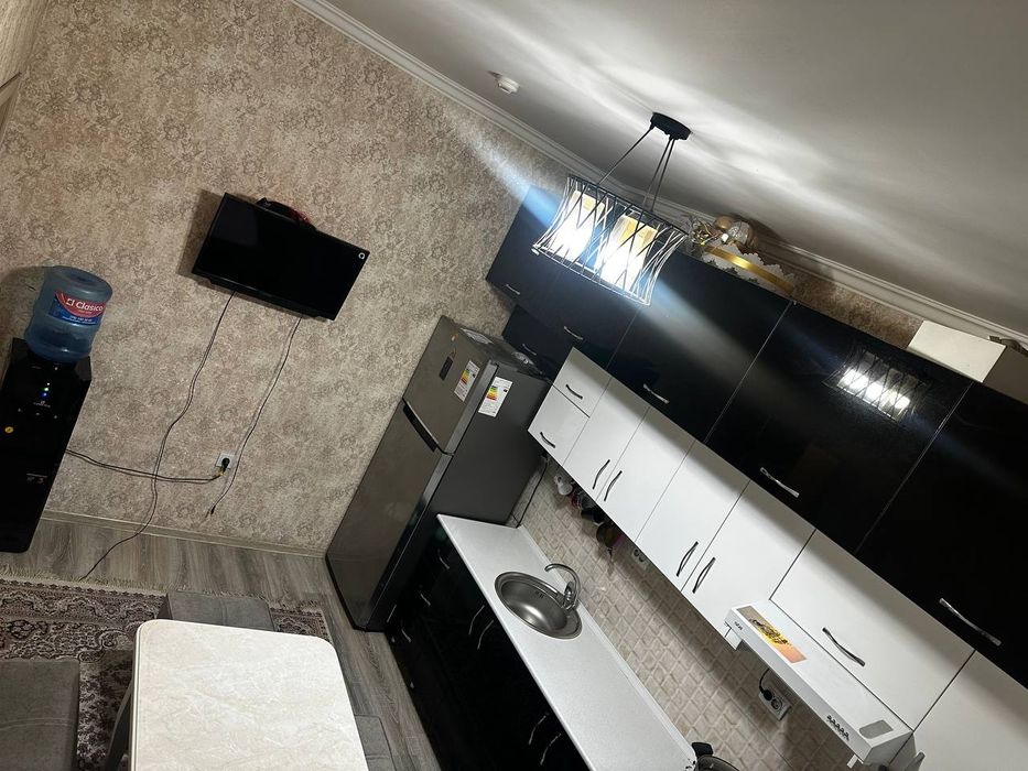 Kvartira sotiladi xolati ideal 3 xonali 82.5 kv m