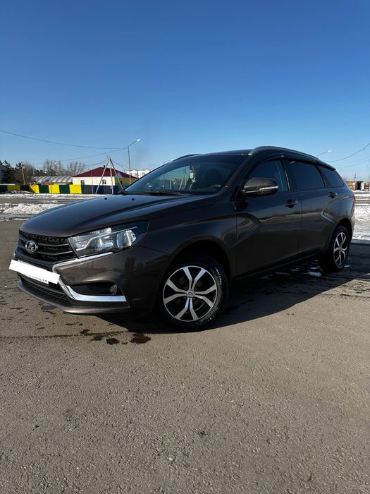 Продам машину LADA