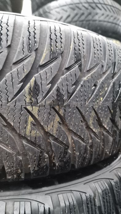 195 55 16 Goodyear Falken 4 anvelope iarna