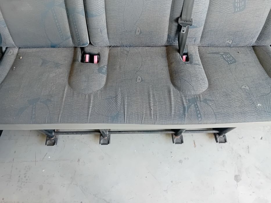 Седалка  тройка за Виваро / Трафик / Vivaro / Traffic