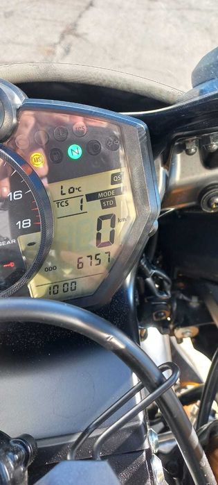 Продавам - Yamaha YZF-R6
