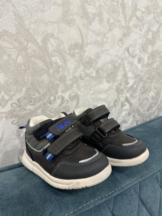 Весенние сапожки 23 размер