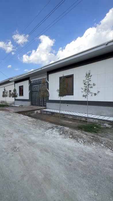 Ховли 8 сотих 4 хона барча шароит