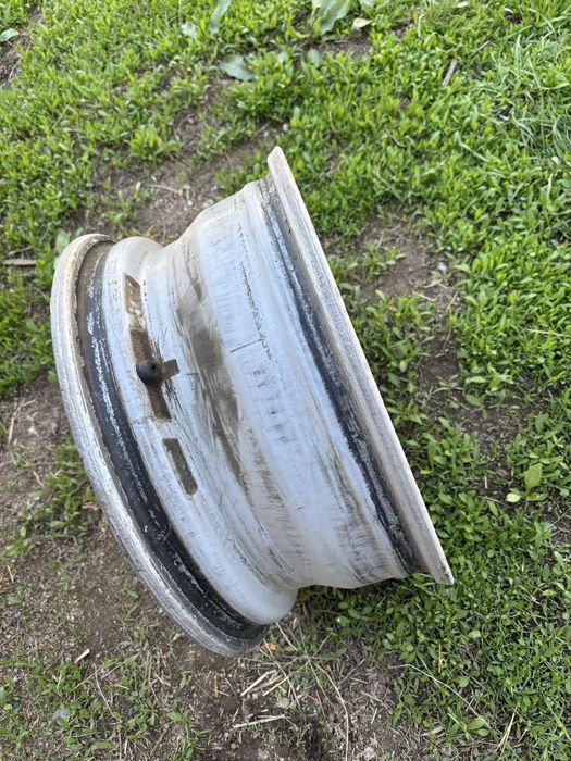 срочна сатам дөңгелеке