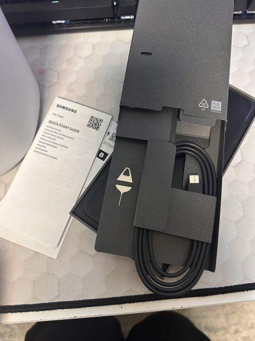 Samsung Galaxy Z Flip7