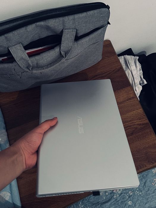 Асус ноутбук сатылады