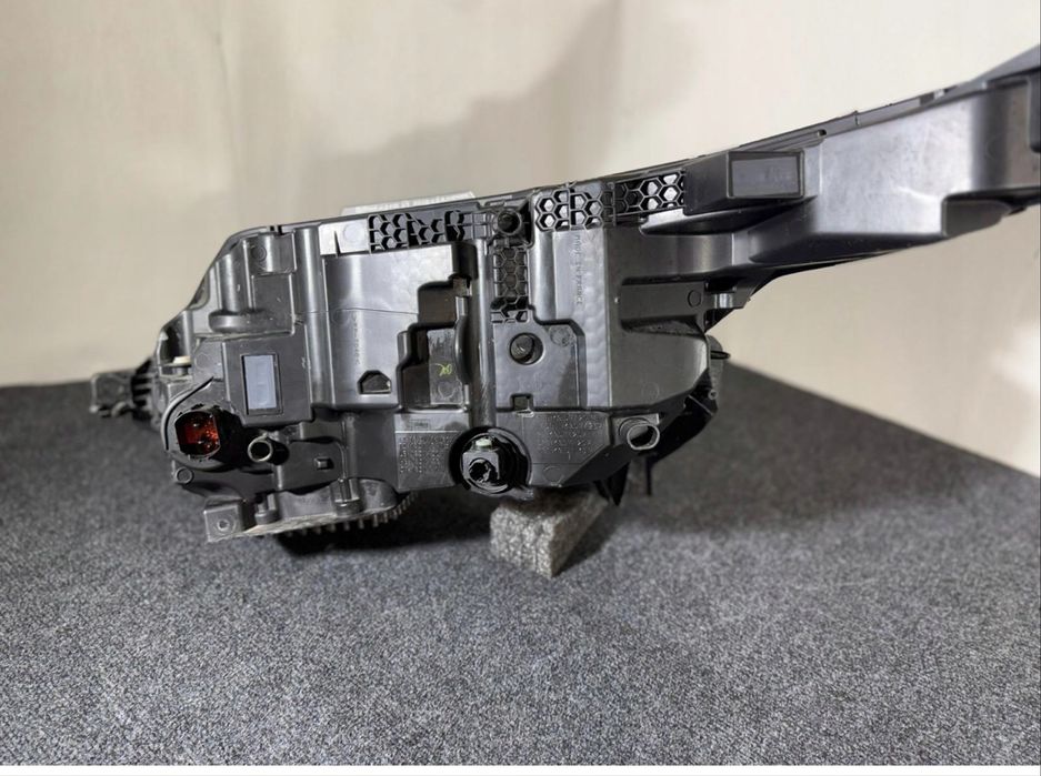 RANGE ROVER VELAR Ful Led L13 ляв и десен фар Рейндж ровер Велар L560 фул лед