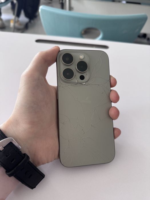 Продам iPhone 15 pro