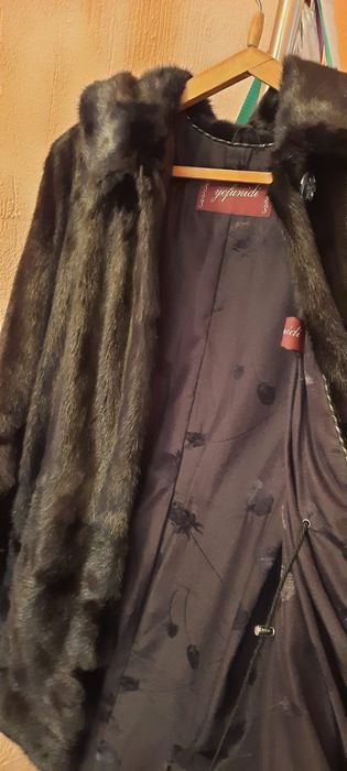 Продам норковую шубу