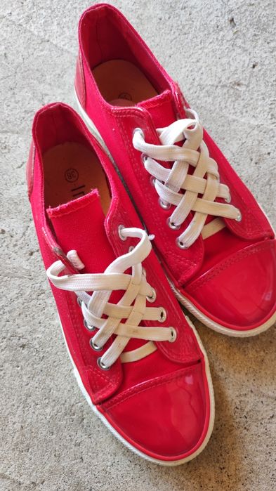 Спортни обувки , new balance, Bianki,Vagabond, и др.