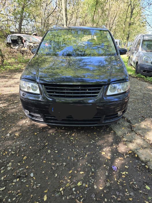 Piese Auto din Dezmembrari VW Touran 2005 2.0 diesel