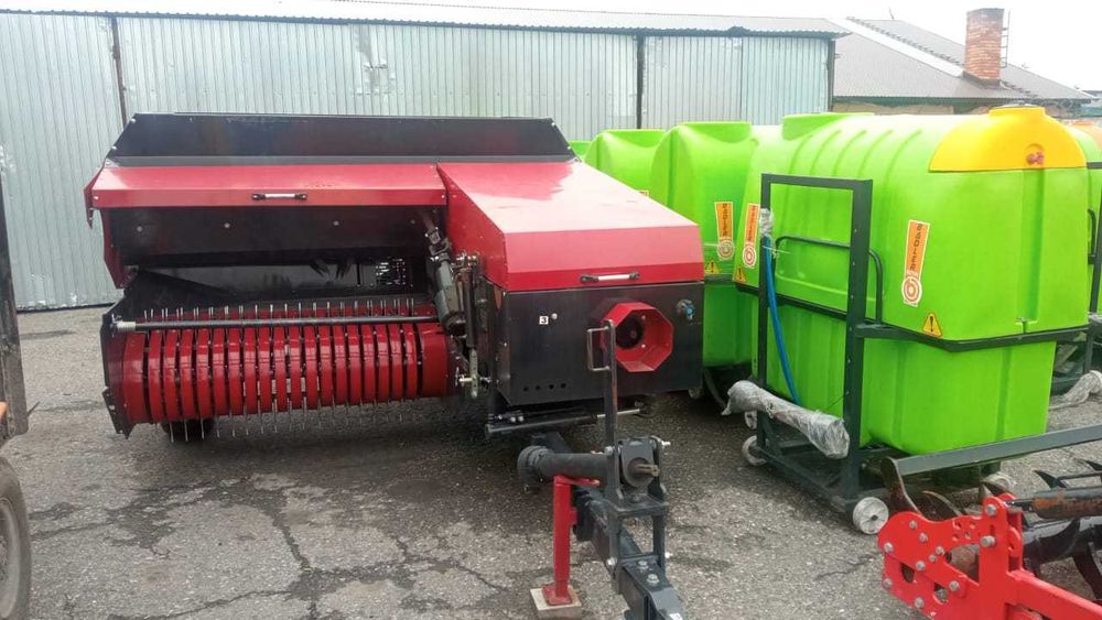 В продаже пресс-подборщик тюковой для сена