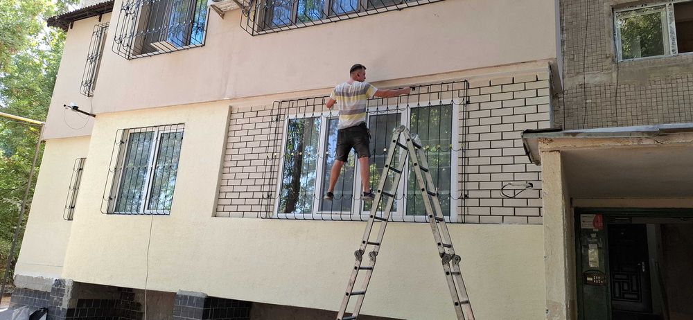 Решётки на окна . НЕДОРОГО! козырек  kovka panjara навес ограда карниз