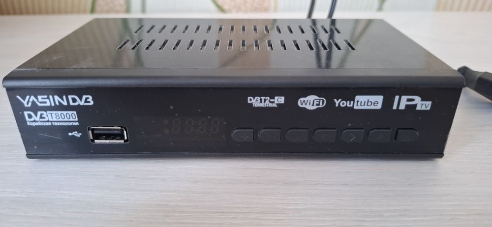 Приставка YASIN DVB t8000