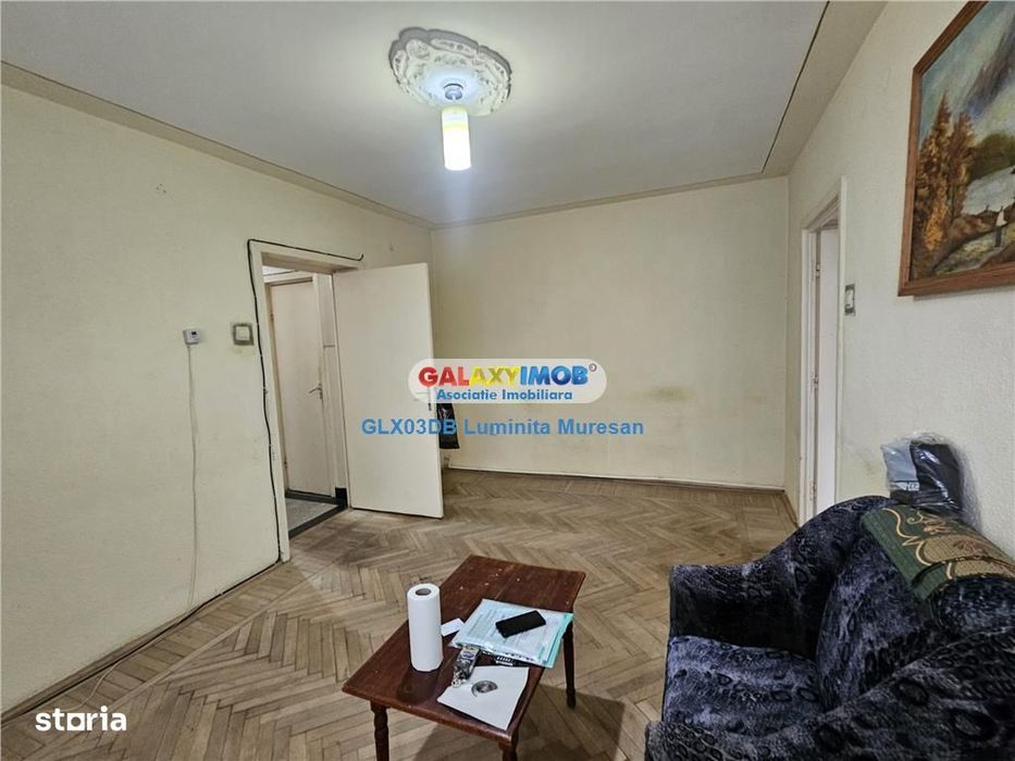 Vanzare apartament 2 camere semidecomandat Aleea Trandafirilor