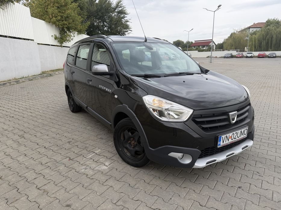 DACIA LODGY STEPWAY – 2016 – 7 locuri– navigatie– ac