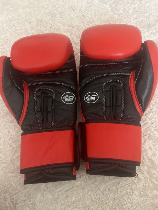 Боксерский перчатка Velo