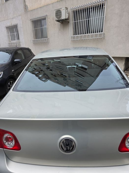 Vând auto Volkswagen Passat 2008,cutie automata, gri, 3500e, neg.