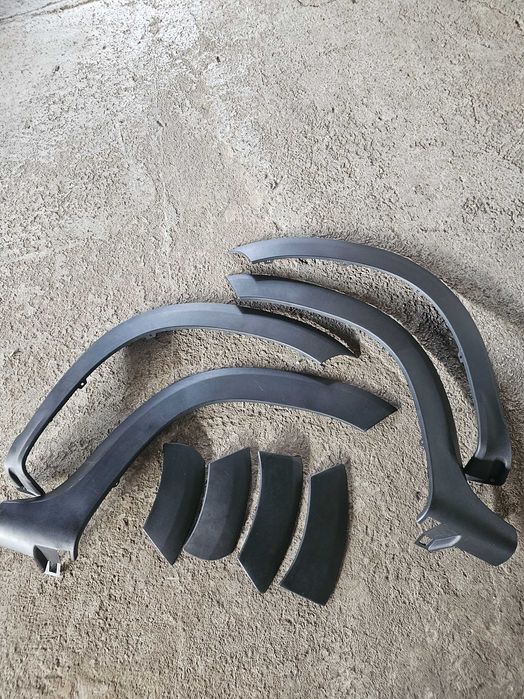 Ornamente aripi dacia duster 2010-2017