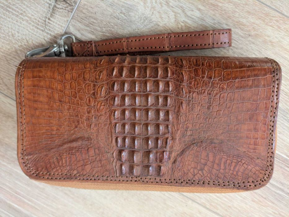 vand portofel barbatesc si de dama original din piele de crocodil (crocodil intreg, nu imprimeu)