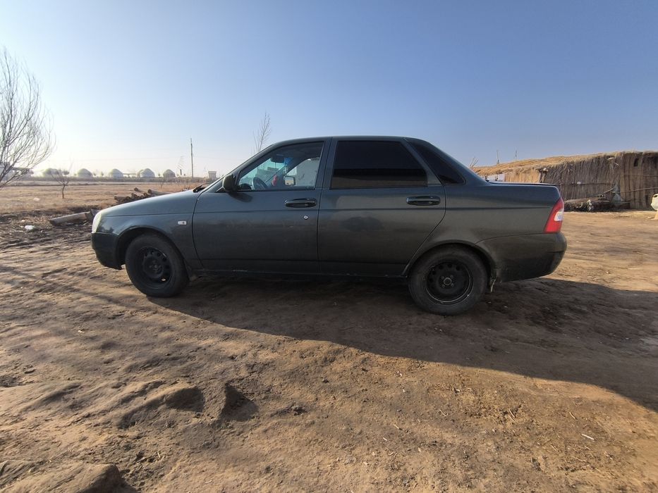 Priora 2011yil metani bor