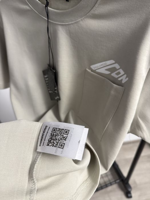 Tricou DSQUARED2 super calitate