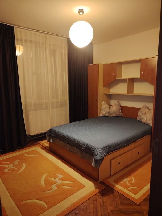 Proprietar închiriez apartament centrul vechi