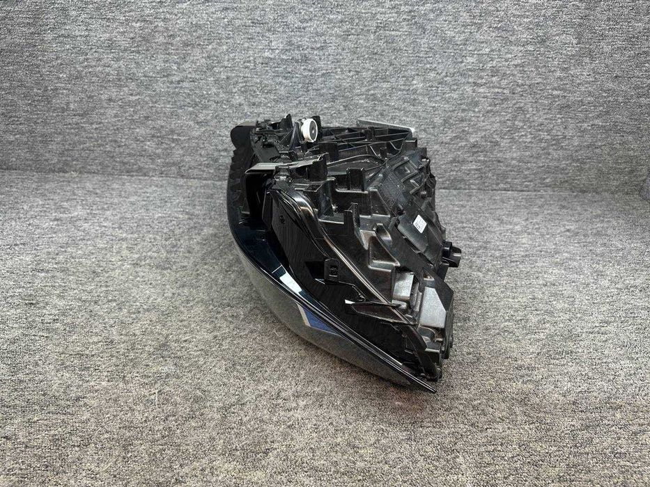 Far dreapta led adaptiv BMW SERIA 4 G22 facelift
