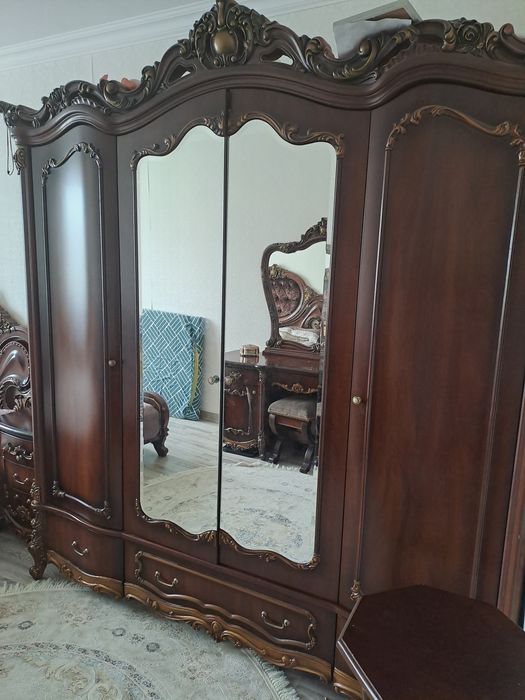 Спальный гарнитур в отличном состоянии