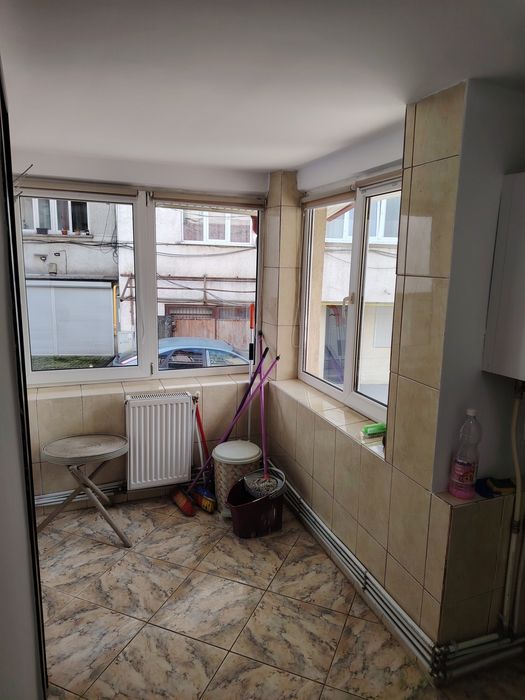 Spațiu ultracentral(55 mp + loc parcare) pt. cabinet, birou, clinica, atelier etc. ~ 7 €/mp